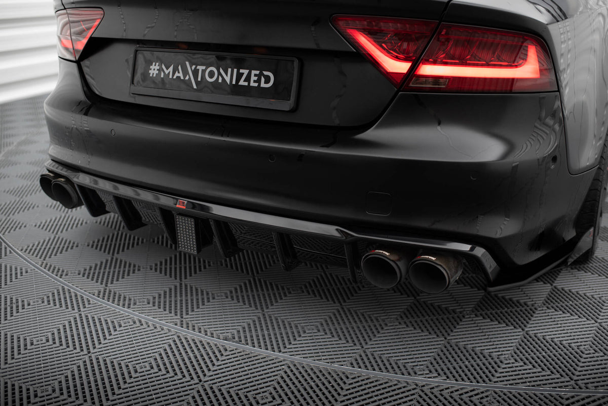 LED bremselys til Audi S7 C7 montert på Maxton-diffuser, skrå vinkel