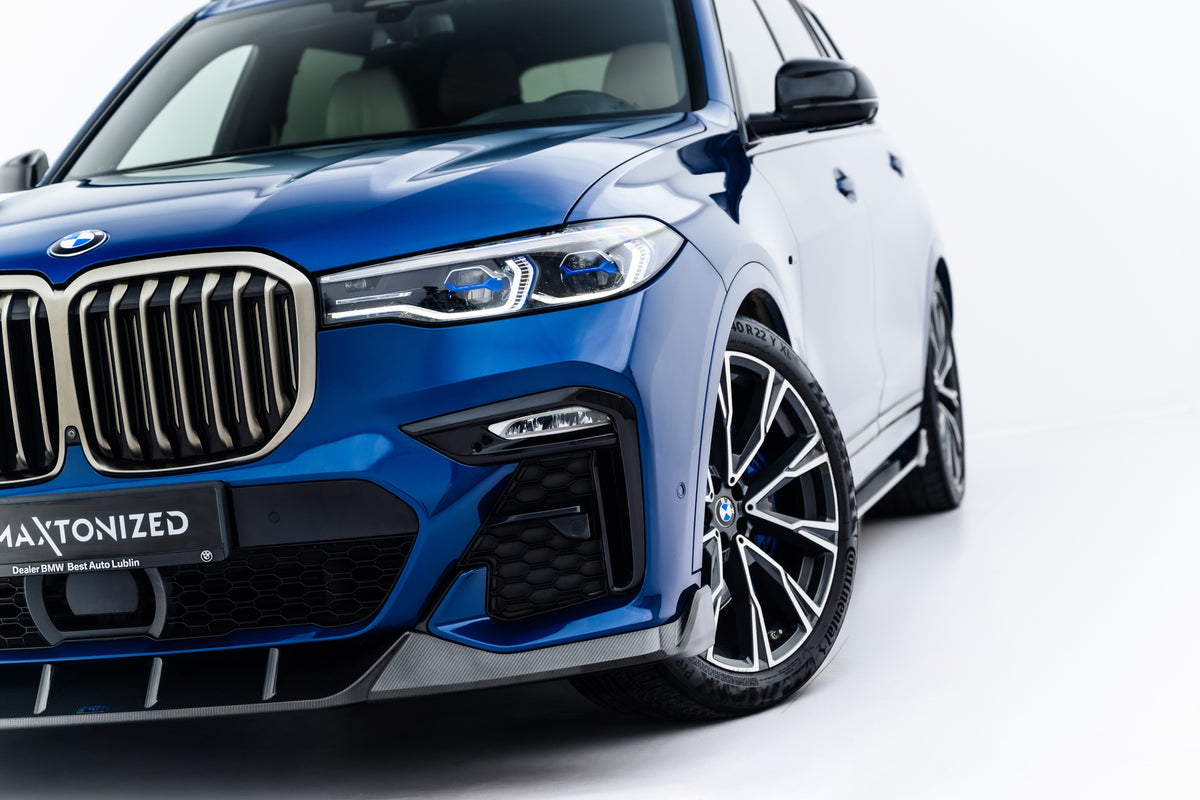 Frontsplitter BMW X7 G07 montert på nedre del av frontfangeren