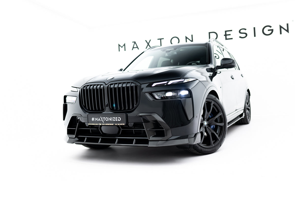 Frontsplitter i carbon montert på fronten av BMW X7 M-Pack G07 Facelift