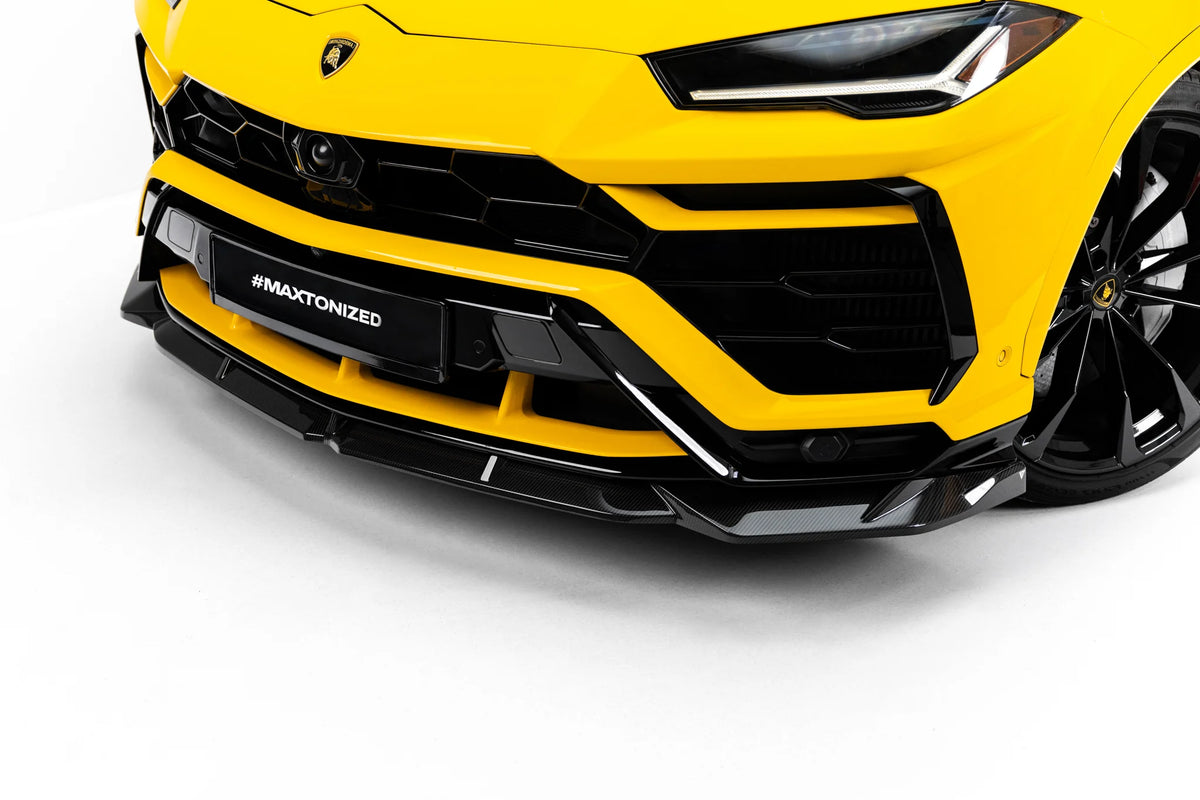 Detalj av monteringshull på frontsplitter til Urus Mk1