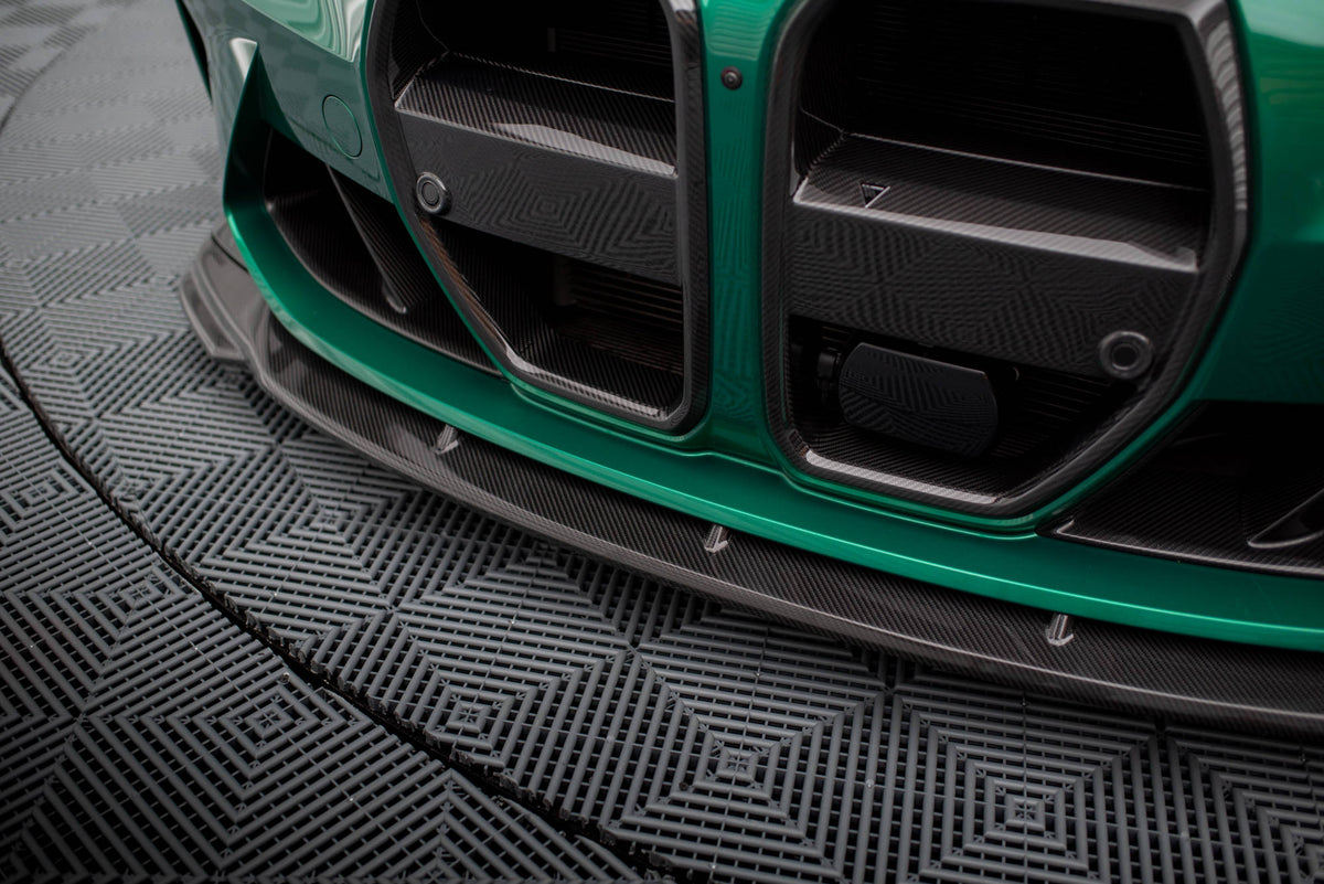 Nærbilde av karbonvev på frontsplitter til BMW M3 G80/G81