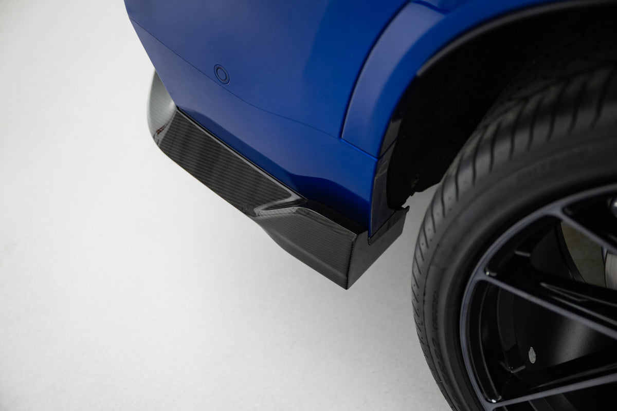 Bakdiffuser i karbonfiber til BMW X5 M-Pack G05 Facelift sett fra siden