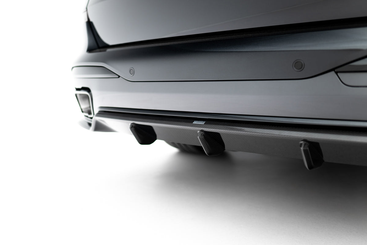 Bakre diffuser BMW X7 G07 Facelift med forberedte monteringshull