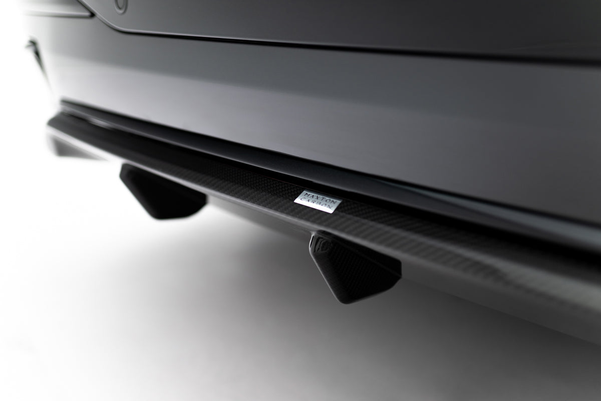 Maxton Carbon RS diffuser til BMW X7 M-Pack sett fra siden