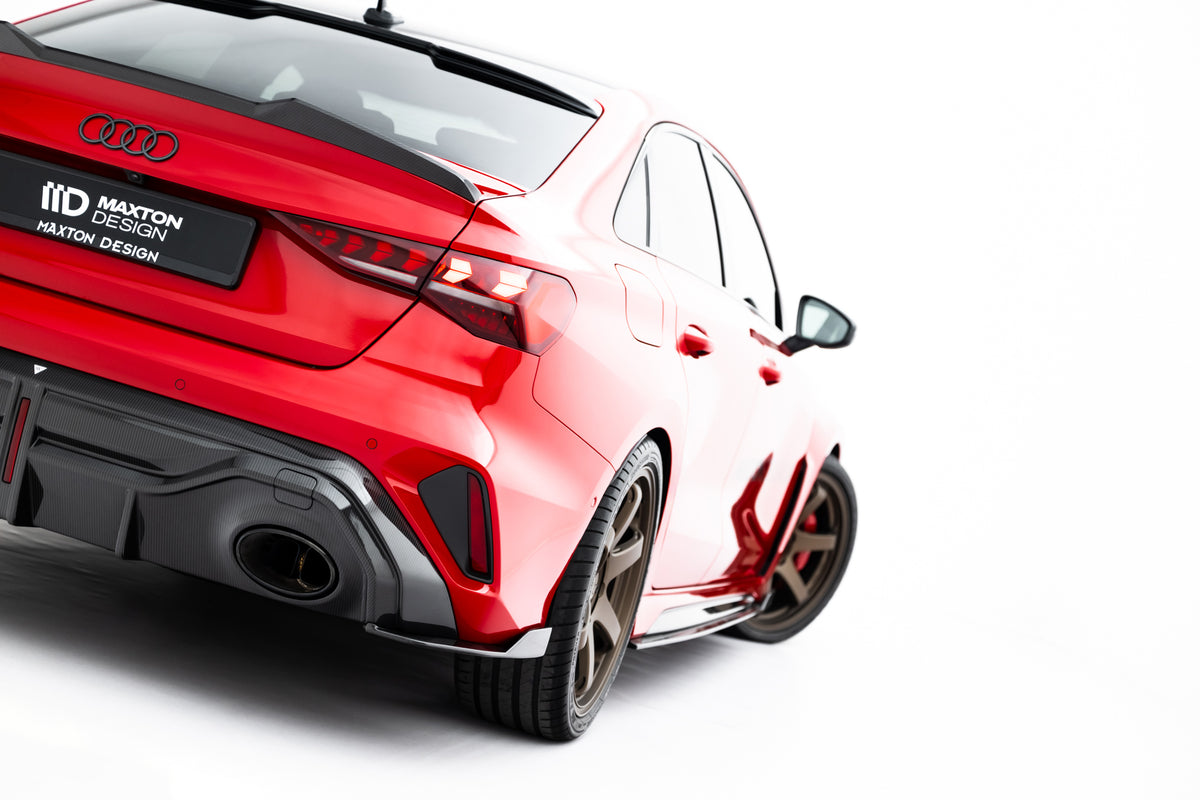 Sidesplittere Bak i karbonfiber til Audi RS3 Sedan 8Y Facelift montert bak