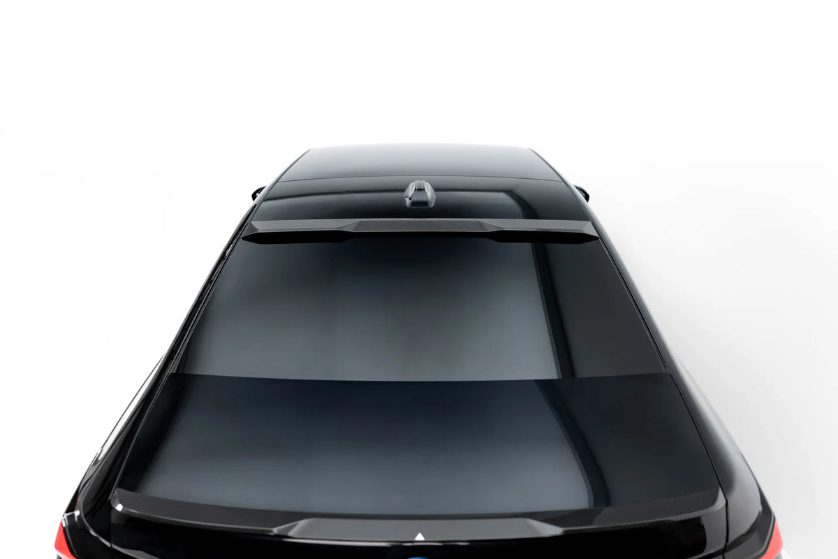 Detaljbilde av prepreg-karbon bakrutespoiler til BMW 7-serie G70
