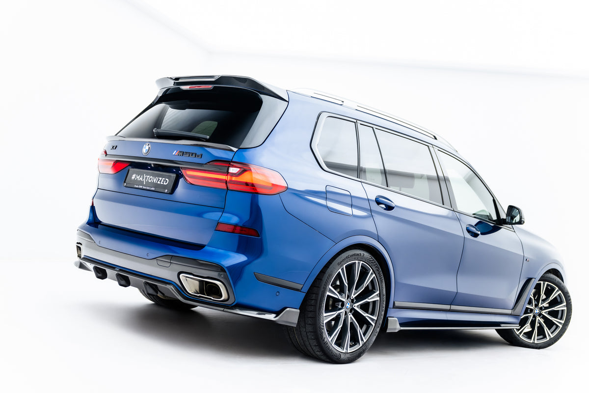 Sideskjørt i prepreg karbonfiber til BMW X7 M-Pack G07 sett fra siden