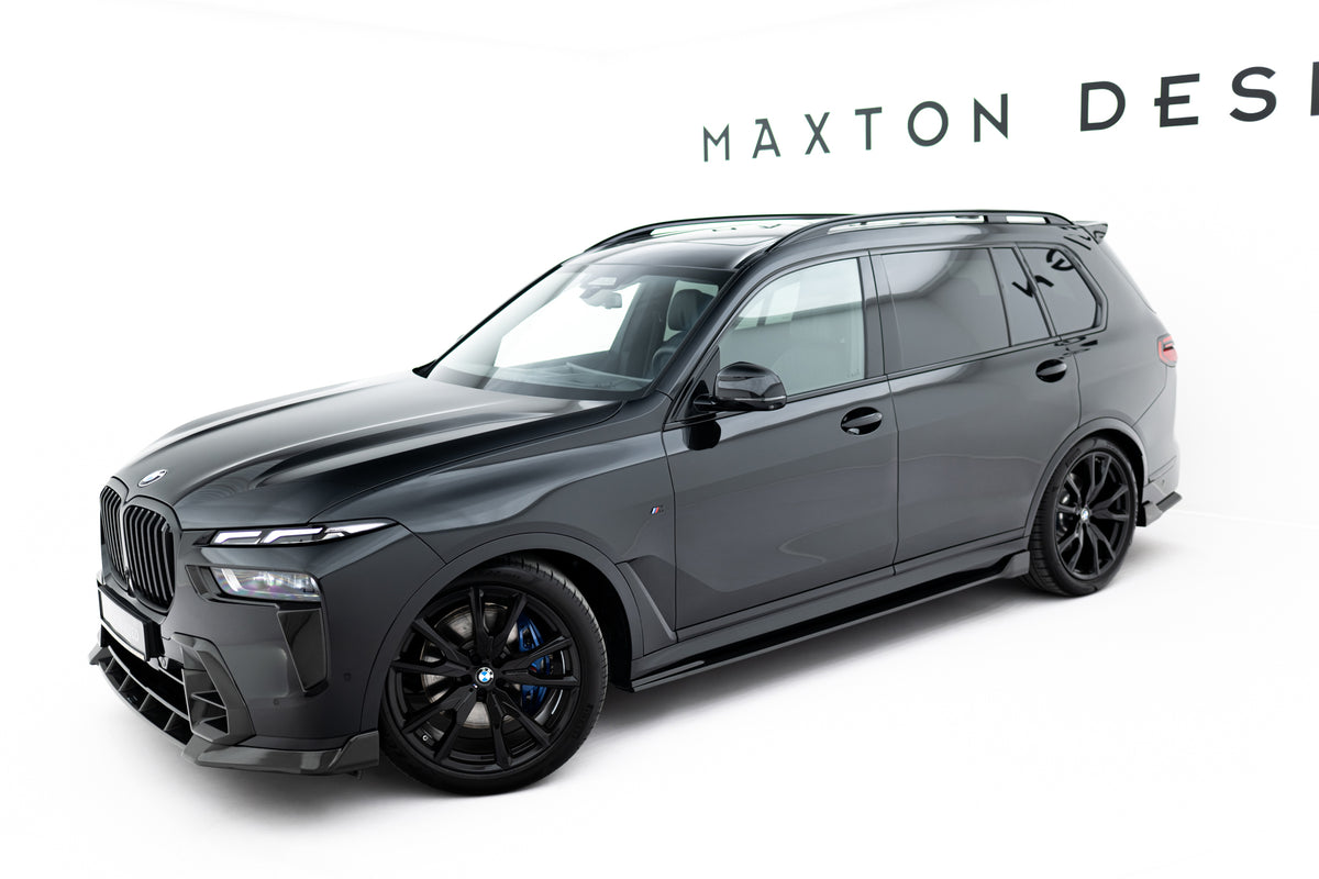Nærbilde av Carbon Uniform Shape-finish på sideskjørt til BMW X7 G07
