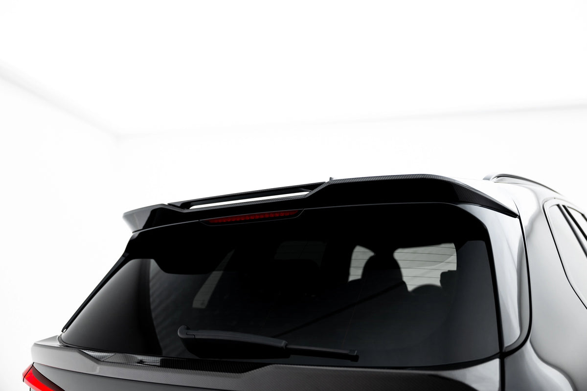 Detalj av 3M-tape montering på hekkspoiler til BMW X5 G05