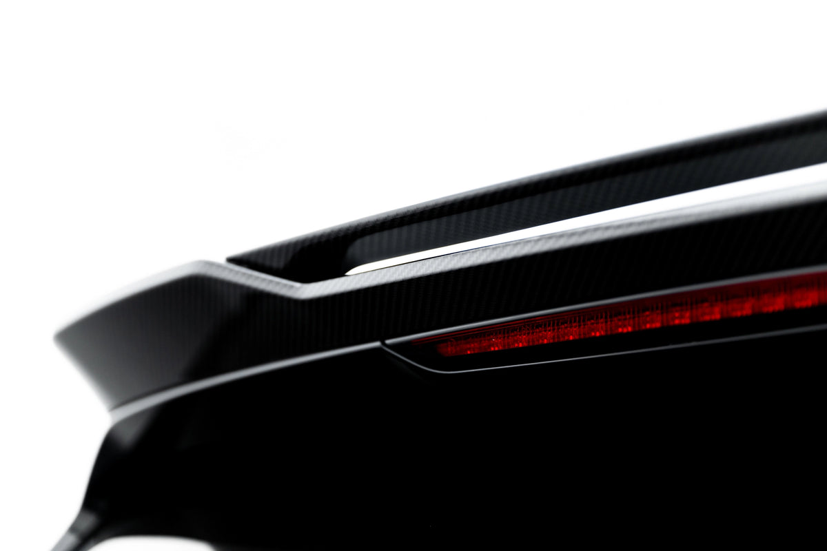 Prepreg karbonfiber hekkspoiler for BMW X5 M-Pack G05 sett fra siden