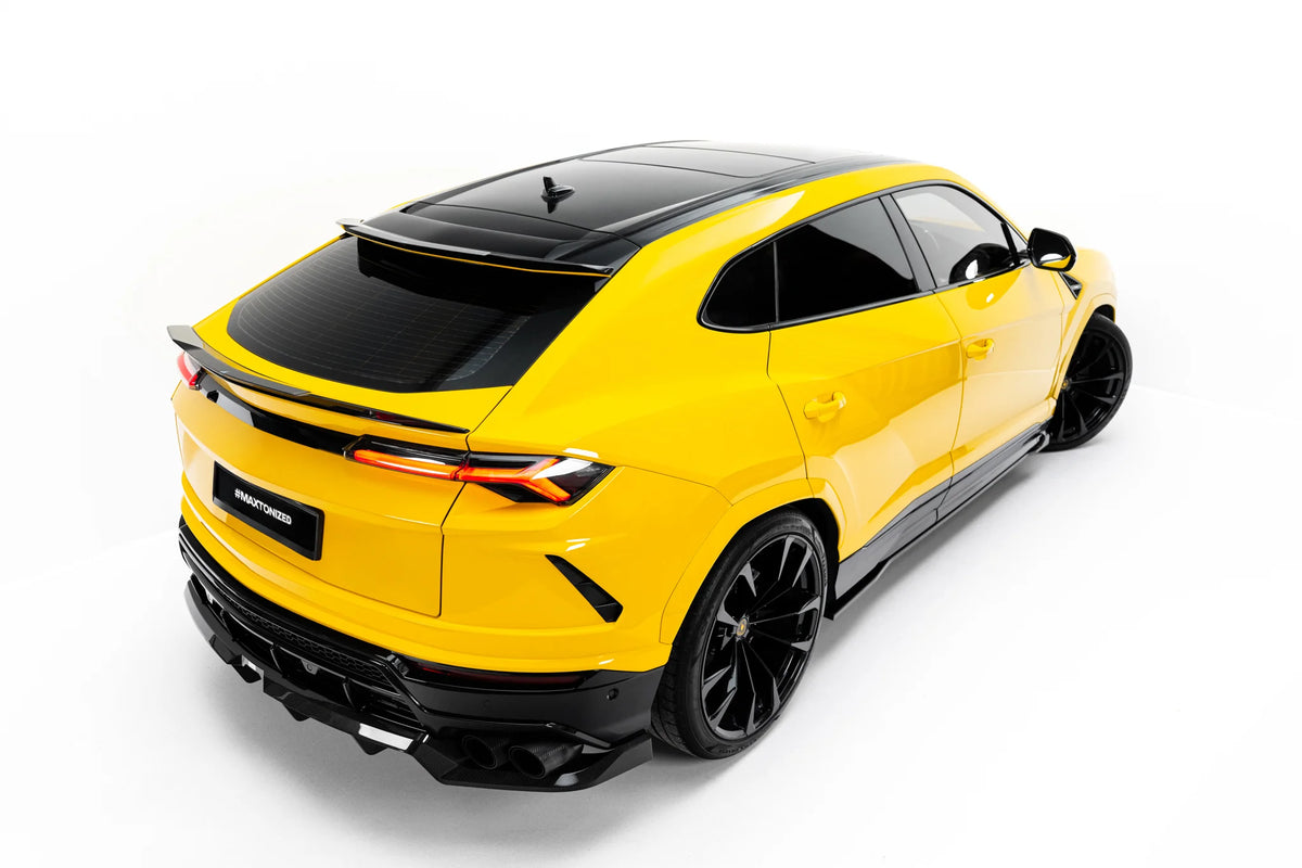 Hekkspoiler i prepreg karbon for Lamborghini Urus Mk1 montert på bakluken