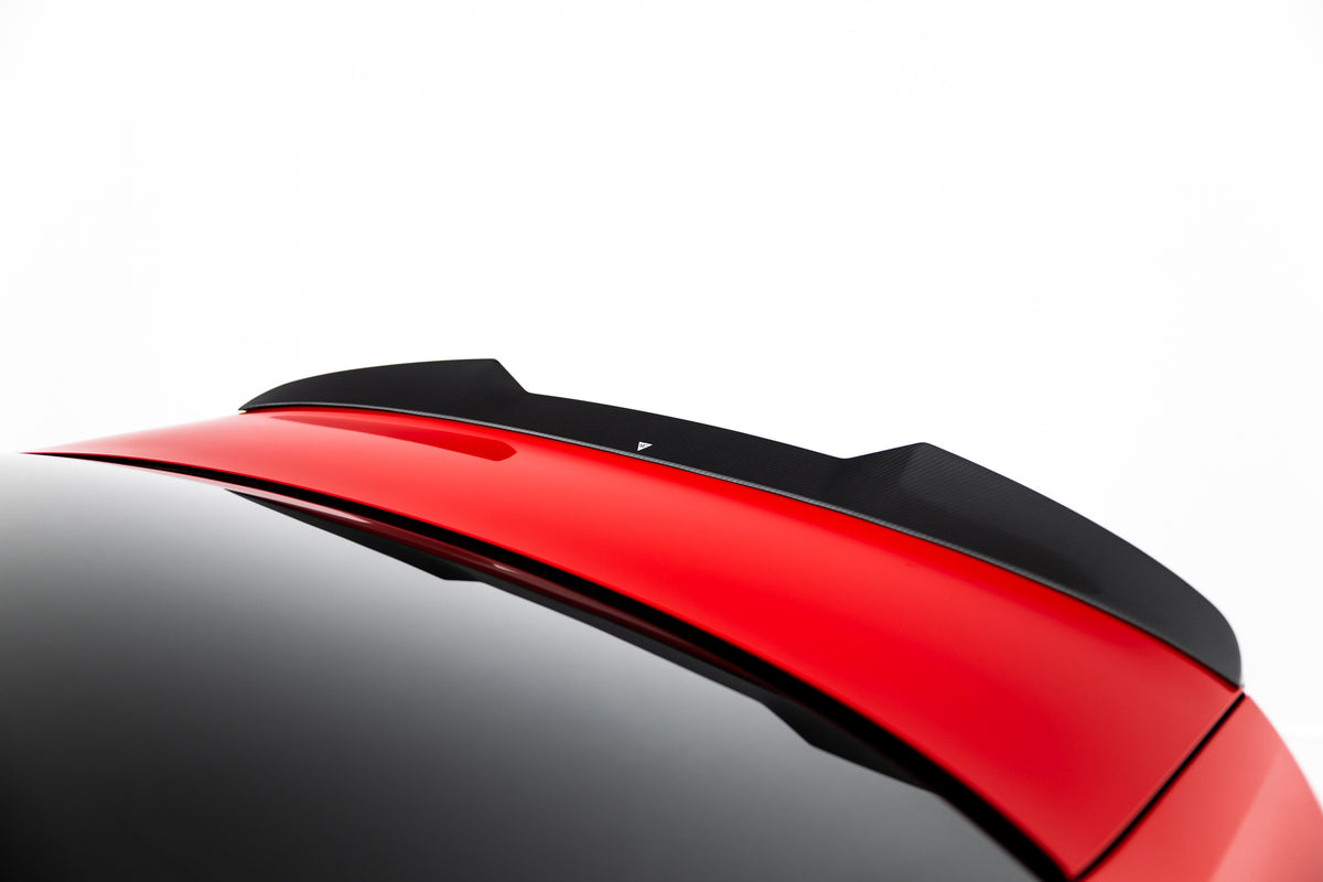 Karbon hekkspoiler til Audi S3 Sedan 8Y Facelift sett bakfra