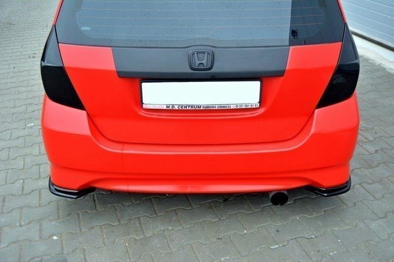 Maxton Design sidesplittere bak for Honda Jazz MK1 vist fra skrå vinkel