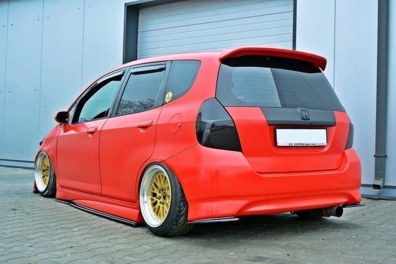 Bakre sideflaps til Honda Jazz MK1 i sort ABS-plast, sett ovenfra