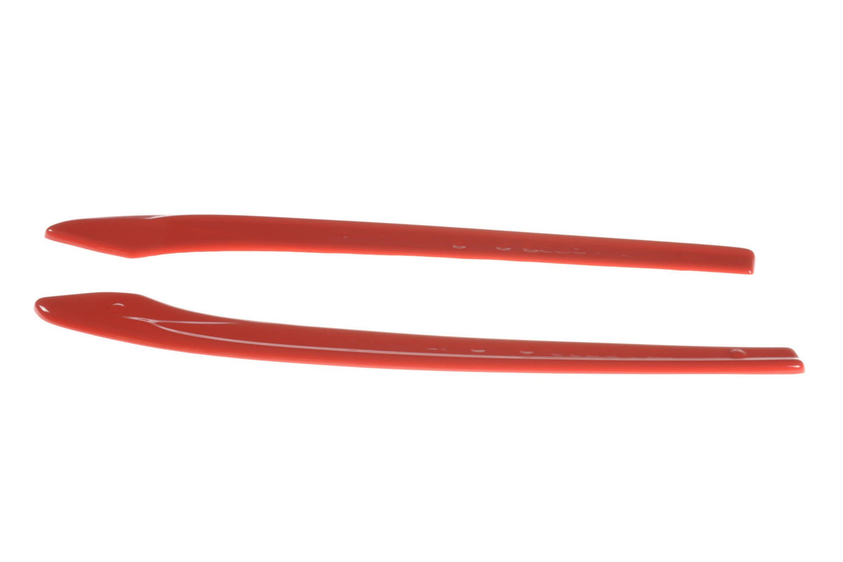 Komplett sett med venstre og høyre bakre sideflap til VW Golf 7 R Variant Facelift