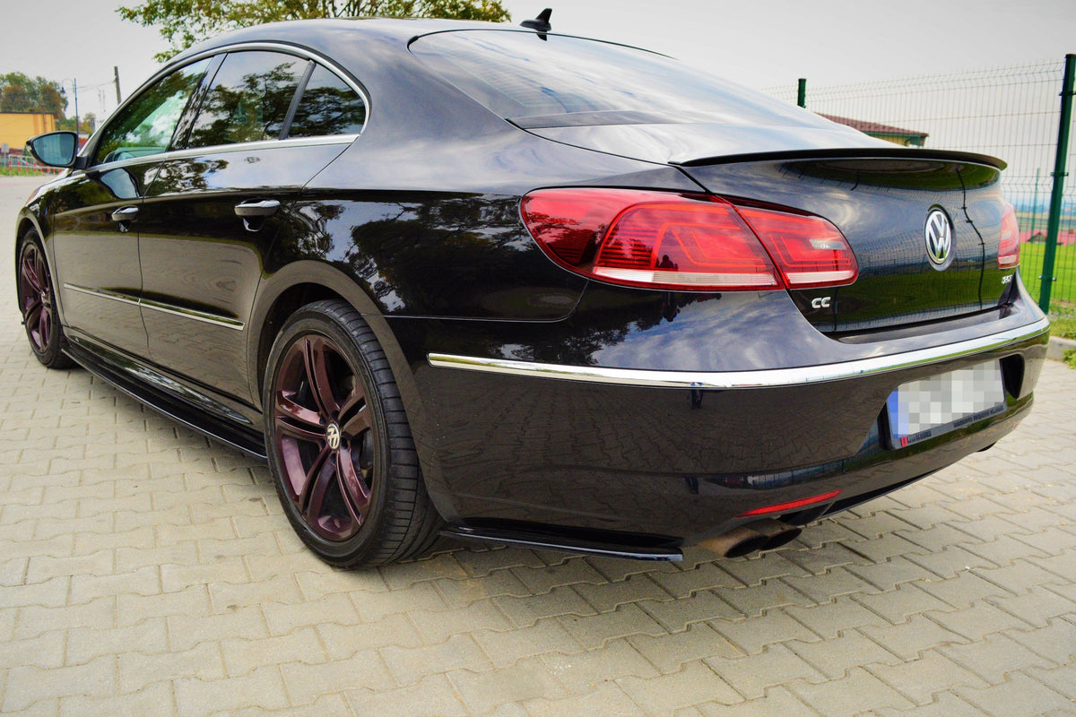 Sidesplitters Bak Volkswagen Cc R-Line sett fra siden