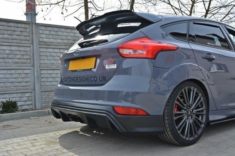 Diffuser til Ford Focus ST MK3 Facelift sett fra undersiden