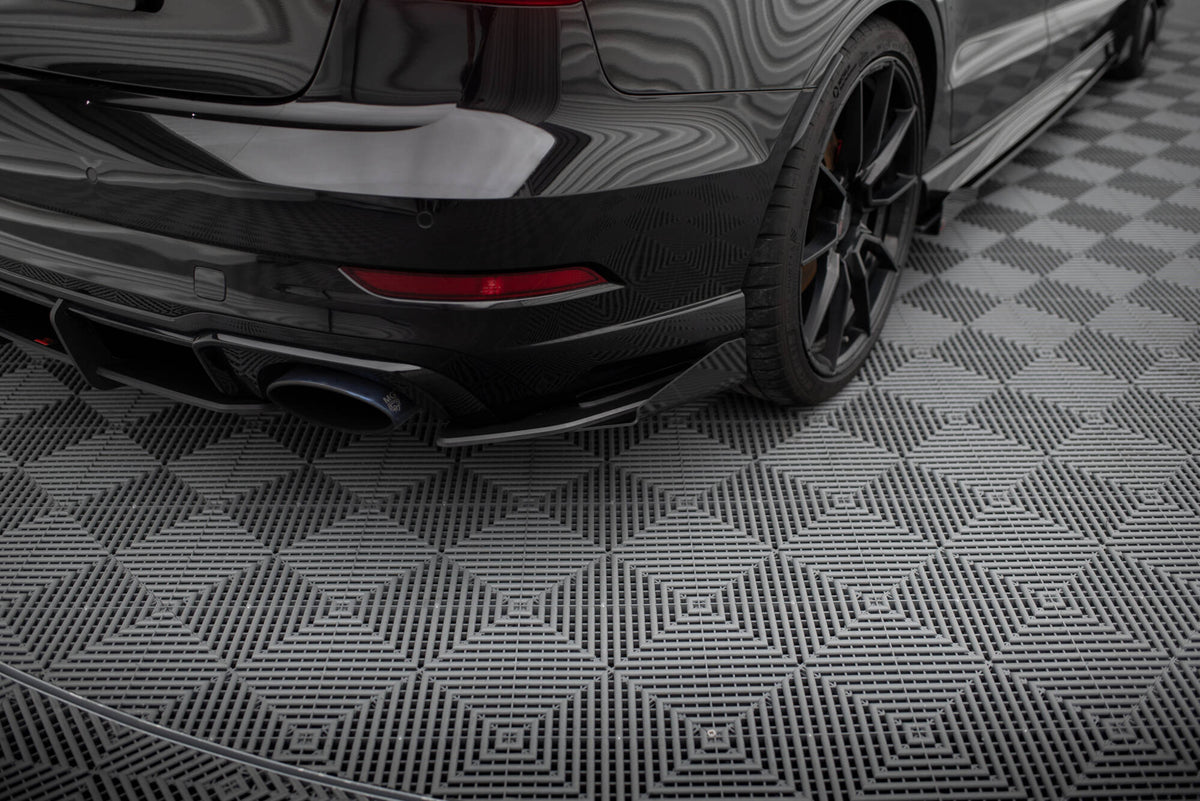 Maxton Street Pro sideflap for Audi RS3 hekk, nærbilde av CNC-frest kantfinish