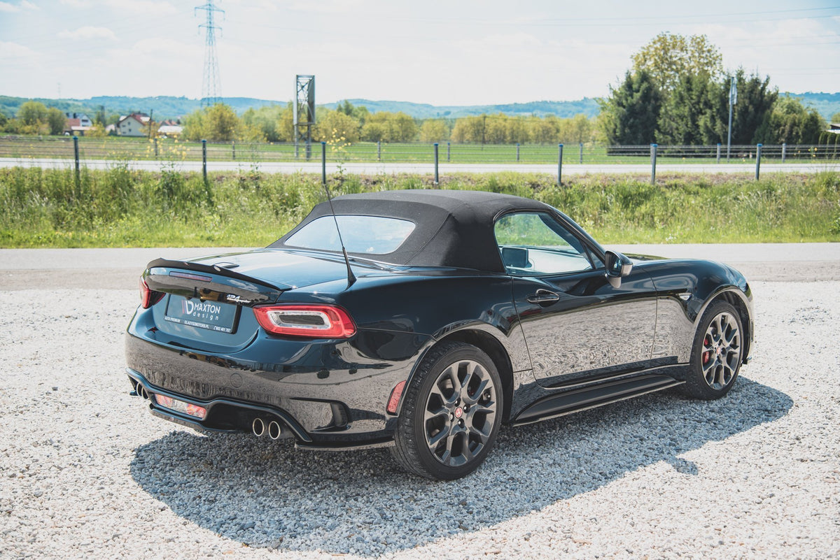 Venstre og høyre bakre splitter for Abarth 124 Spider med monteringsutstyr