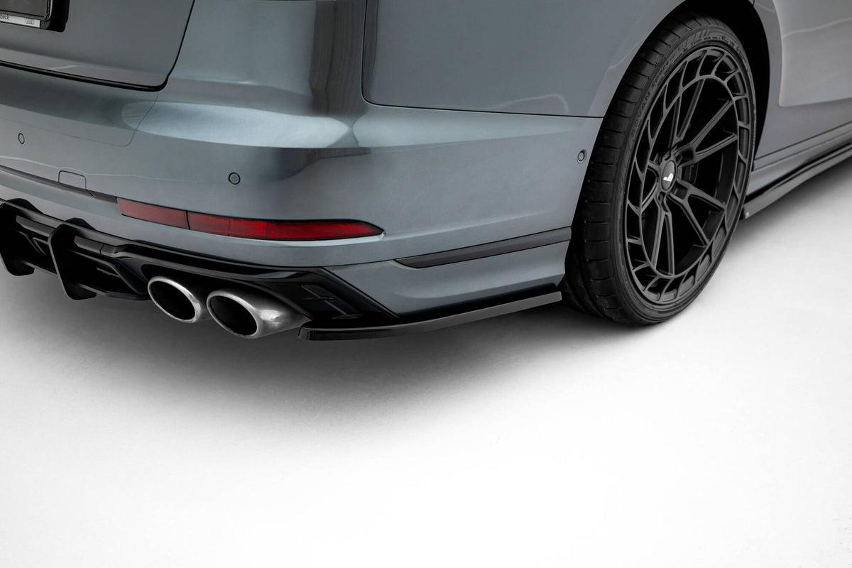 Bakre sideflaps til Audi S8 D5 Facelift i sort ABS-plast – Maxton Design