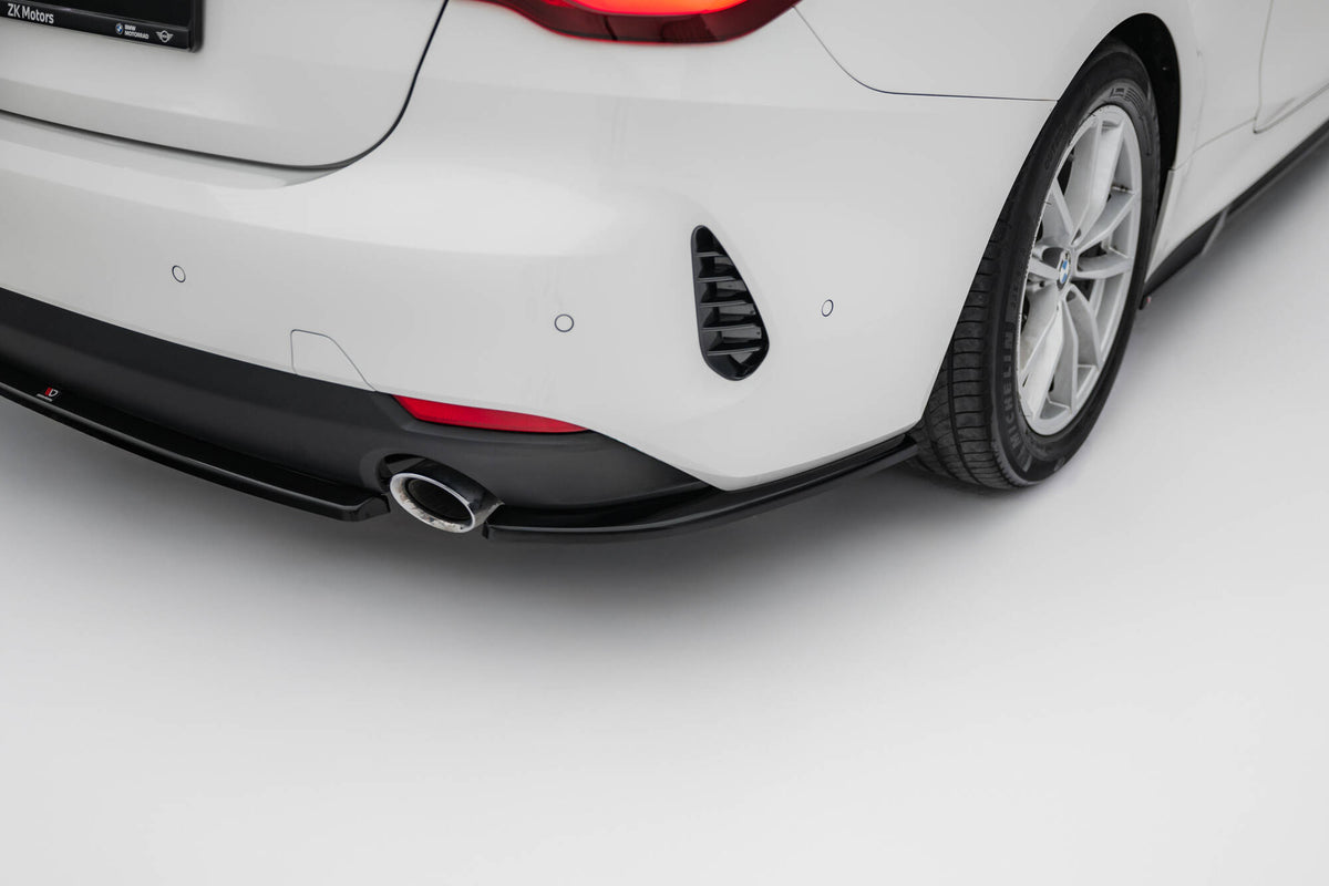 Bakre sidesplittere til BMW 4 Coupe G22 og Cabrio G23 – sett bakfra