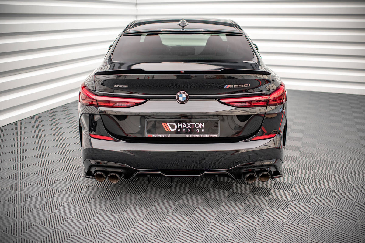 Sideflaps BMW M235i F44 – høyre side nærbilde