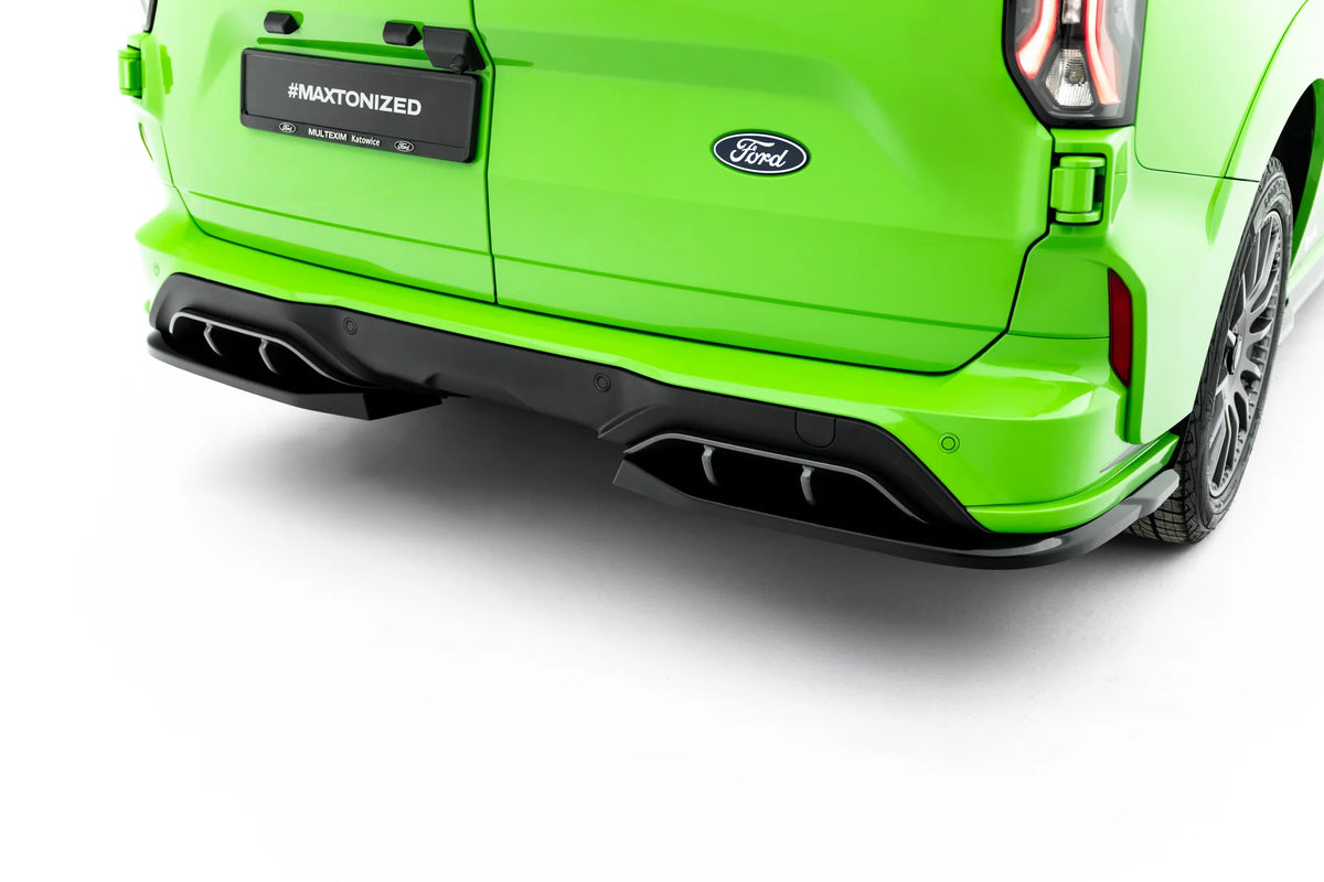 Nærbilde av sidesplitter bak på bakfangeren til Ford Transit Custom MSRT