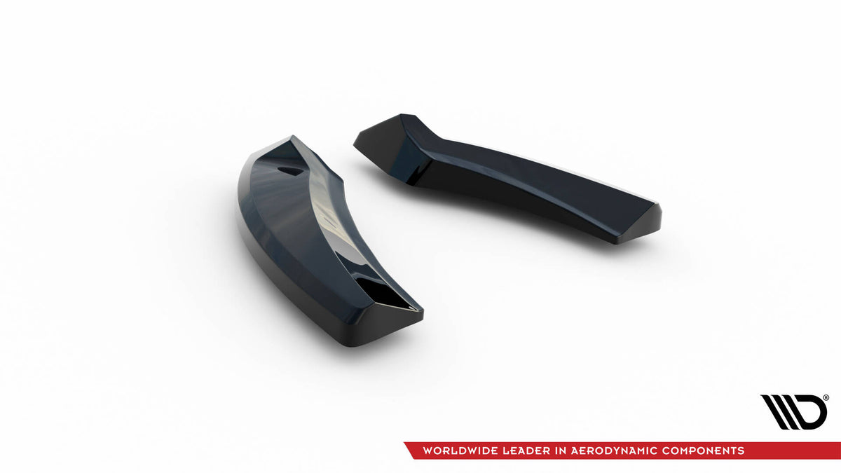 Par med bakre sideflaps for Mazda 3 MK4 med monteringstilbehør