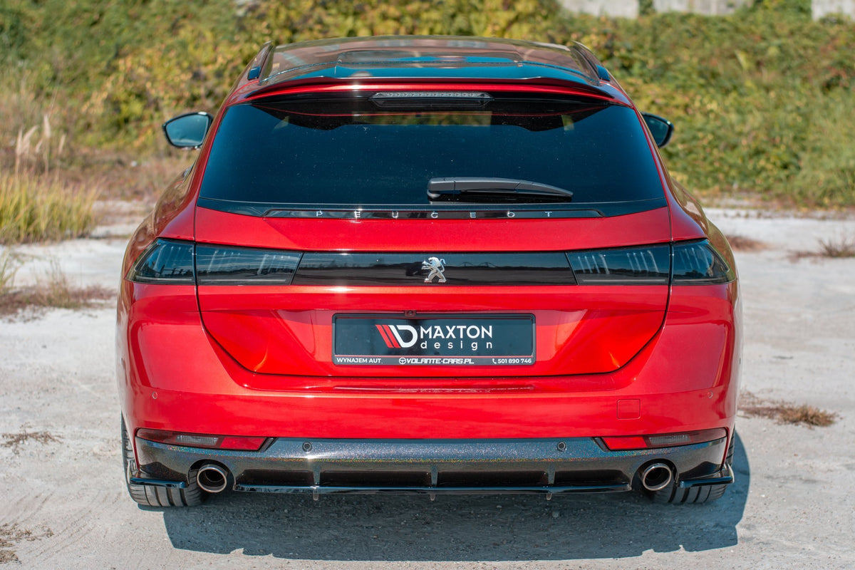 Nærbilde av bakre sidesplitter i sort ABS-plast for Peugeot 508 Mk2