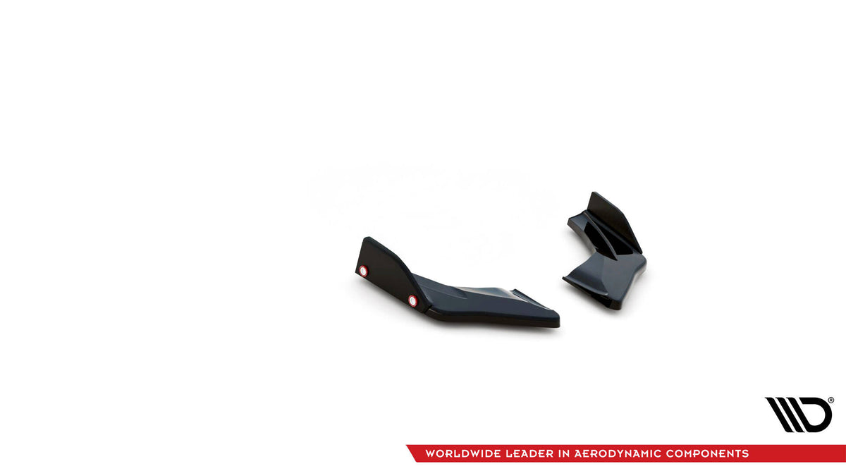 Detalj av splitter i Gloss Black ABS til Golf GTI Clubsport Mk8