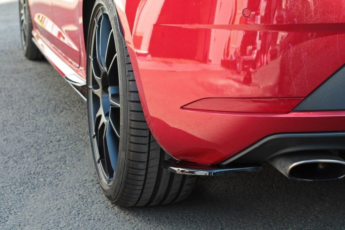 Sidesplitters Bak V.1 Seat Leon Mk3 Cupra Facelift vist montert