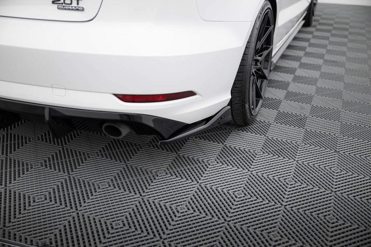 Bakre sideflaps V.2 til Audi A3 Sedan 8V Facelift, produktbilde sett ovenfra