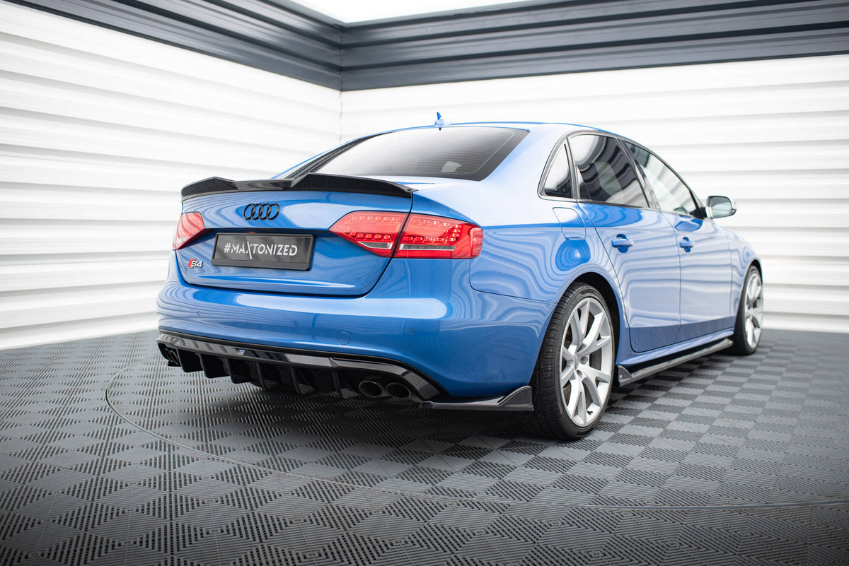 Bakre sidesplittere fra Maxton Design for Audi S4 B8, nærbilde av overflaten