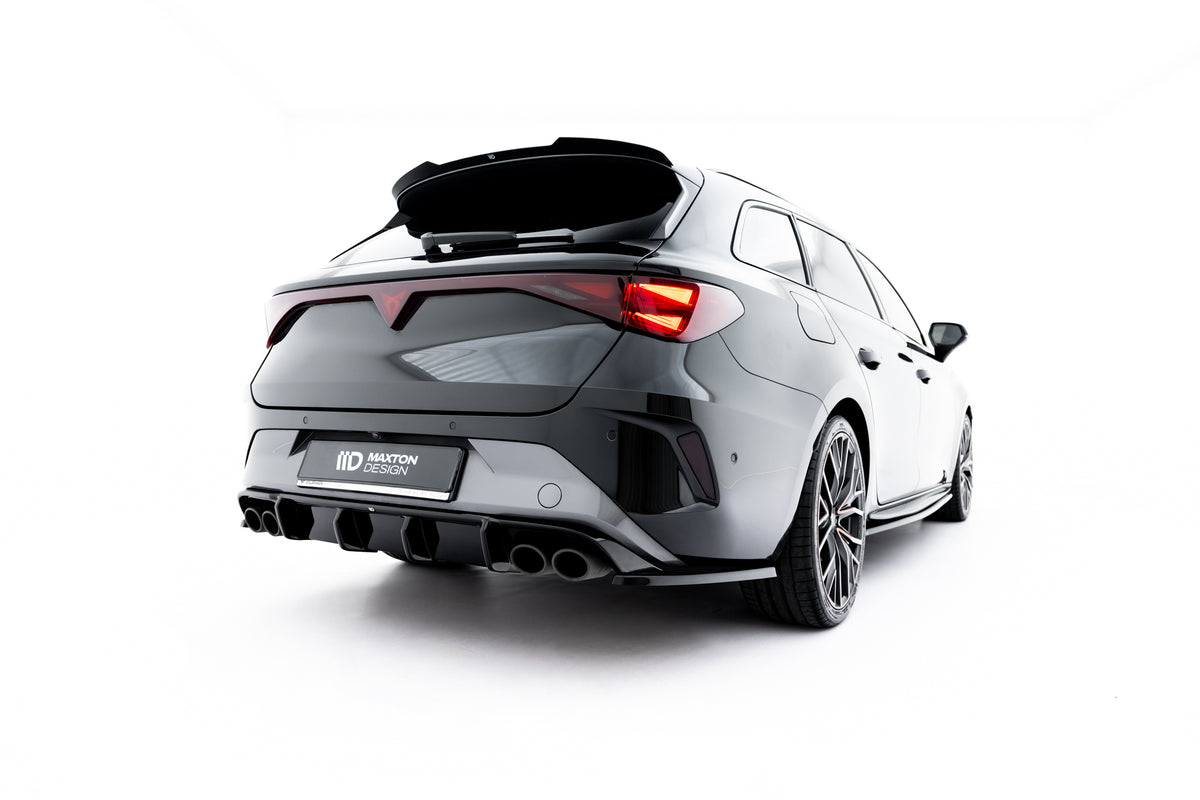 Venstre sidesplitter bak til Cupra Leon ST i blank sort finish