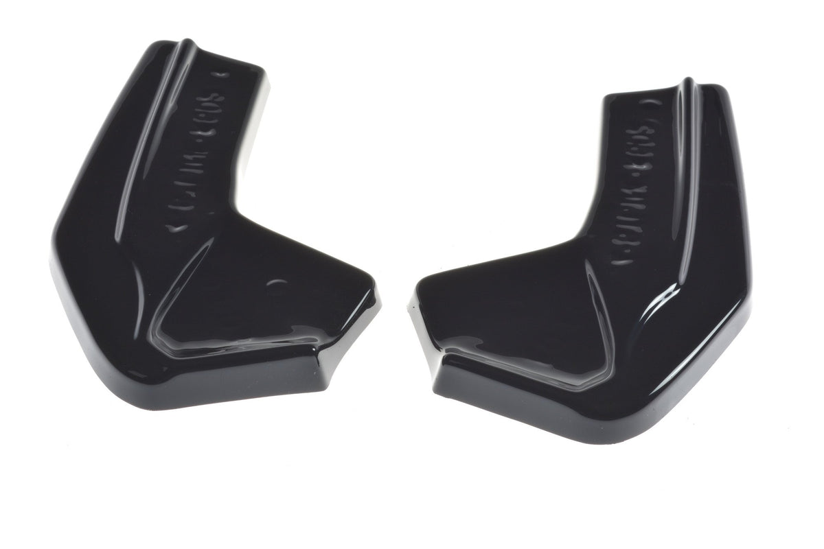 Sideflaps bak for Ford Focus ST-Line vist sammen med bakre valance V.1 ovenfra