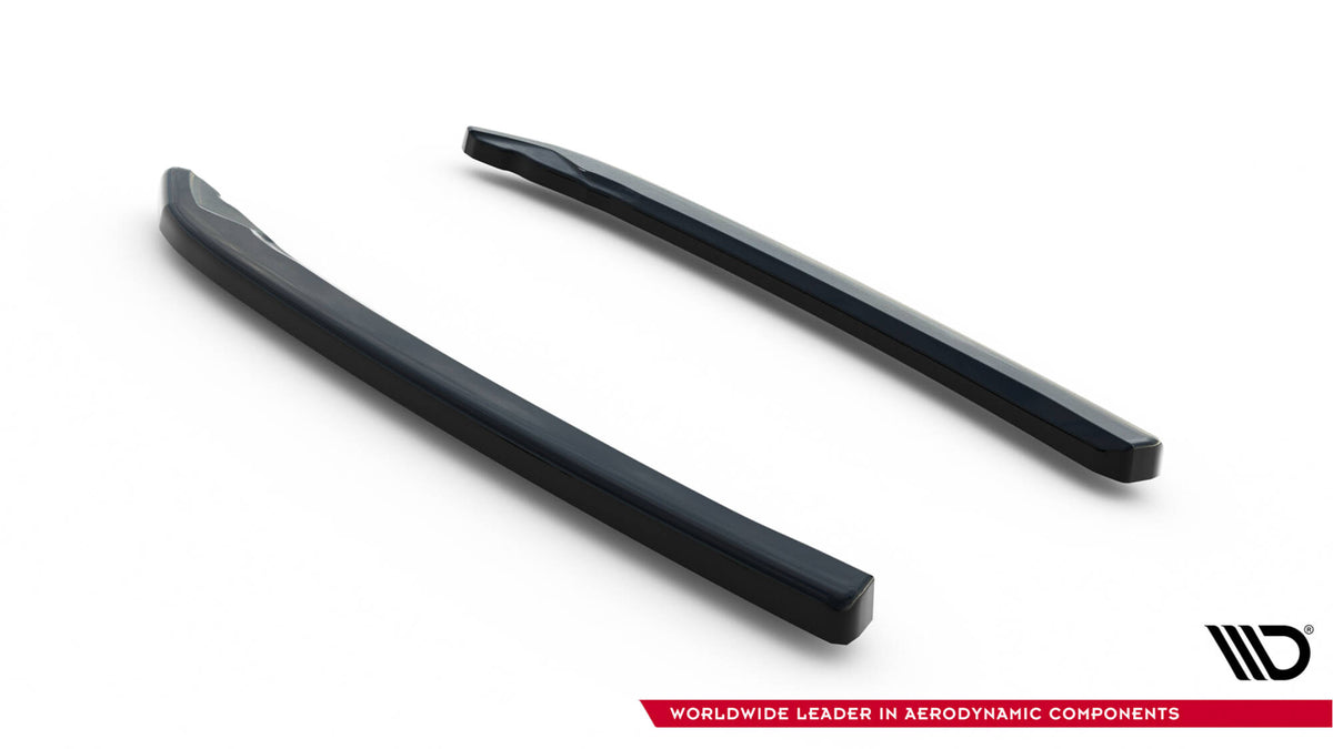 Bakre sideflaps V.2 for Skoda Superb Combi MK3 sett fra siden