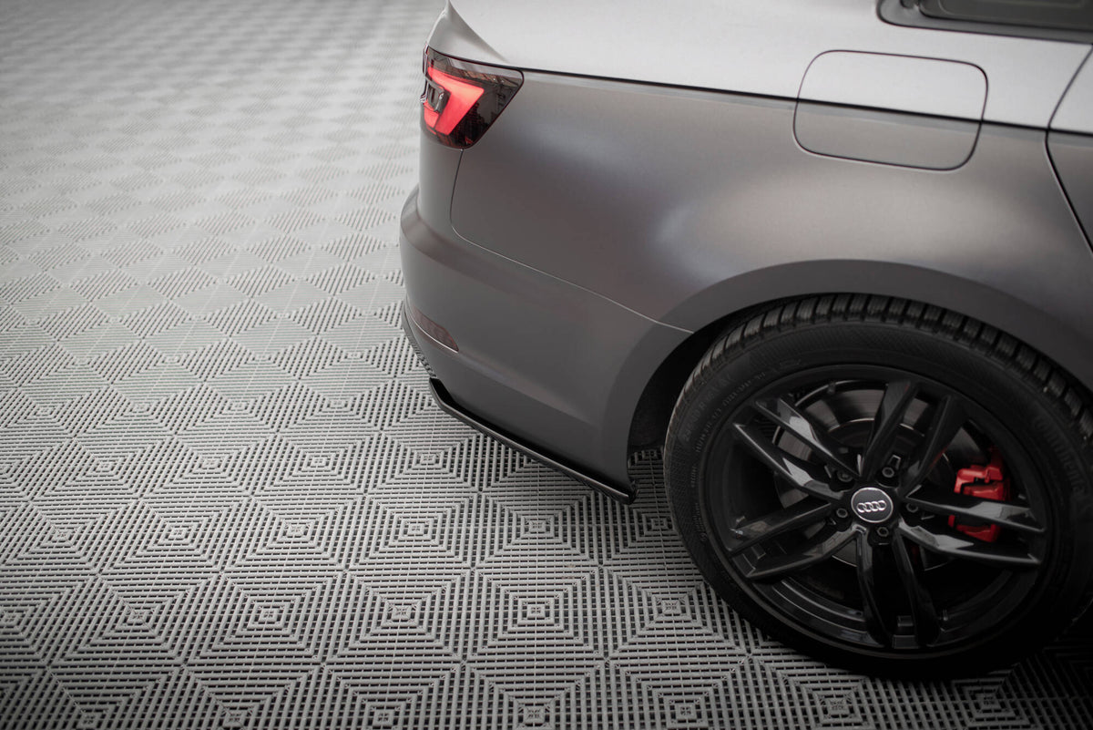 Maxton Design bakre sideflaps V.3 med synlig overflatestruktur, sett fra siden