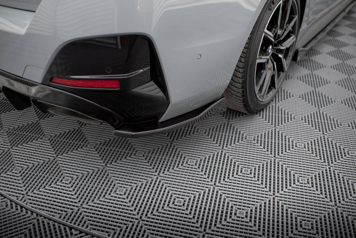 Bakre sidesplittere V.4 for BMW M440i Gran Coupe G26 – produktbilde forfra