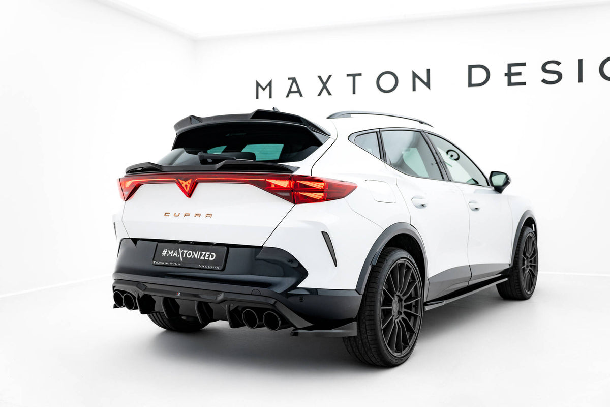 Nærbilde av Sidesplittere Bak i Gloss Black for Cupra Formentor