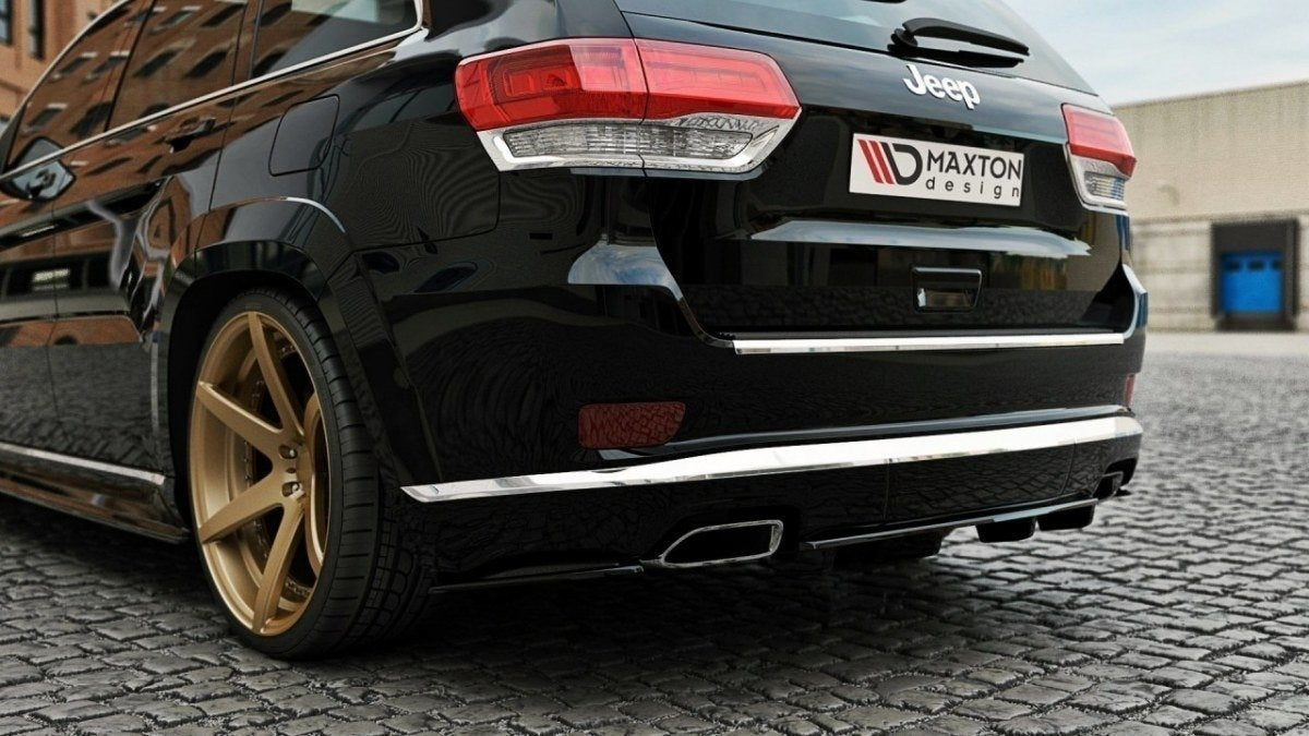 Bakre diffuser til Jeep Grand Cherokee WK2 Summit facelift, sett bakfra