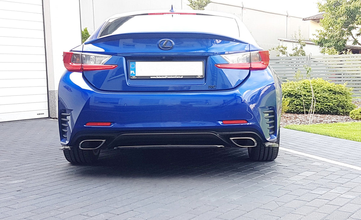 Bakdiffuser til Lexus RC MK1 i nærbilde av overflaten