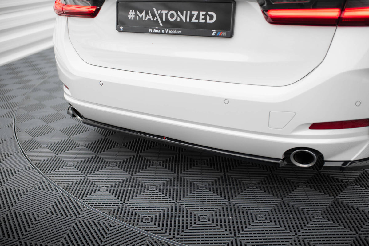 Bakre diffuser for BMW 3 Touring G21 Facelift montert på bil