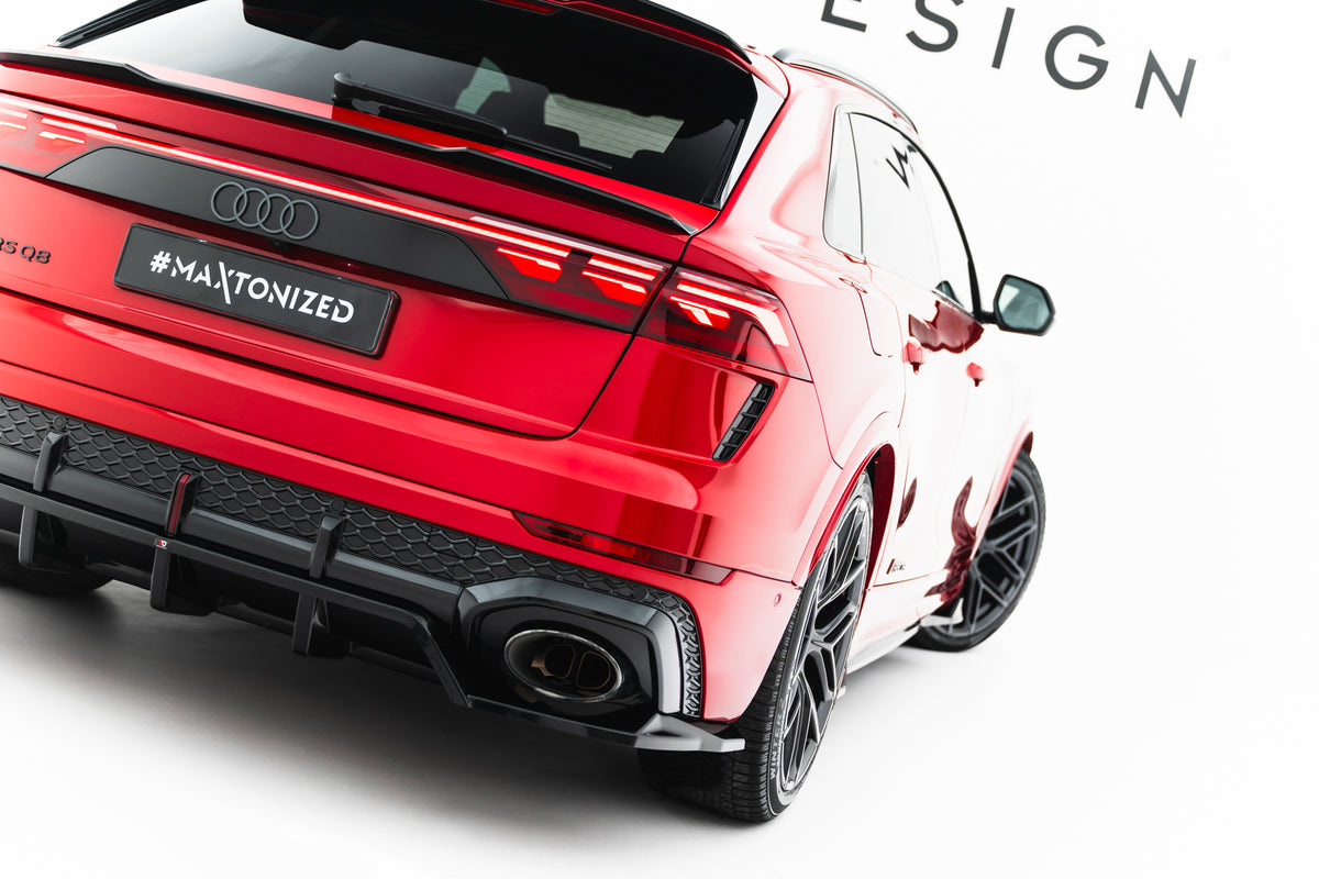 Diffuser med vertikale stenger montert på Audi RSQ8 MK1 Facelift sett bakfra