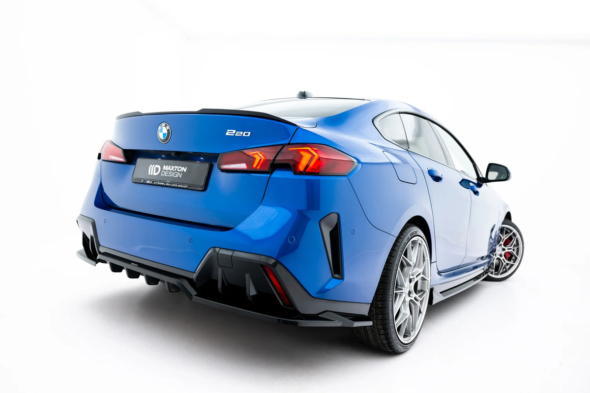 Hekksplitter til BMW 2-serie Gran Coupe F74 i matt ABS sett bakfra