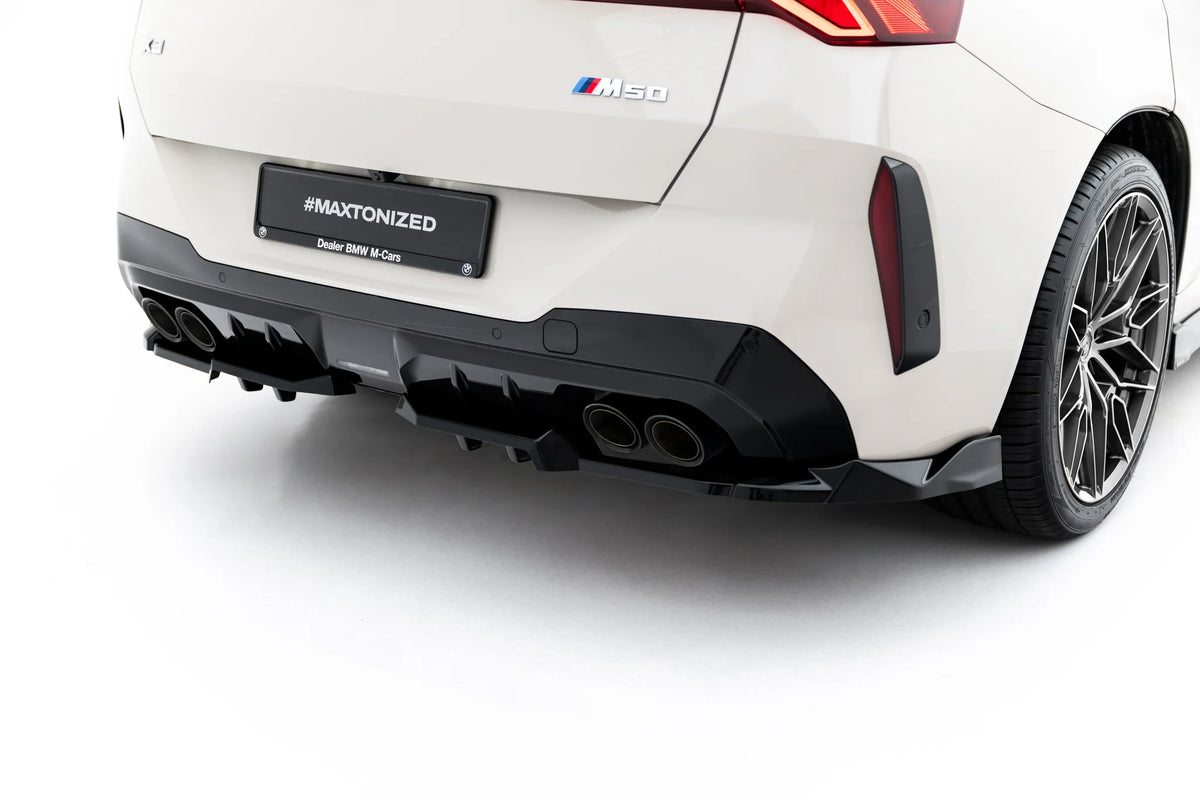 Baksplitter BMW X3 M50 G45 sett fra siden montert på bakre støtfanger