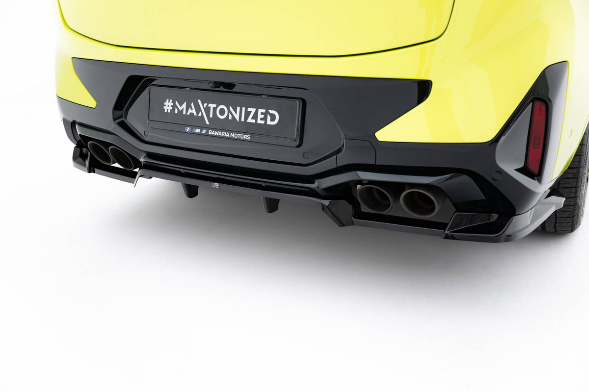 Diffuser BMW X4M F98 Facelift i matt svart finish, nærbilde