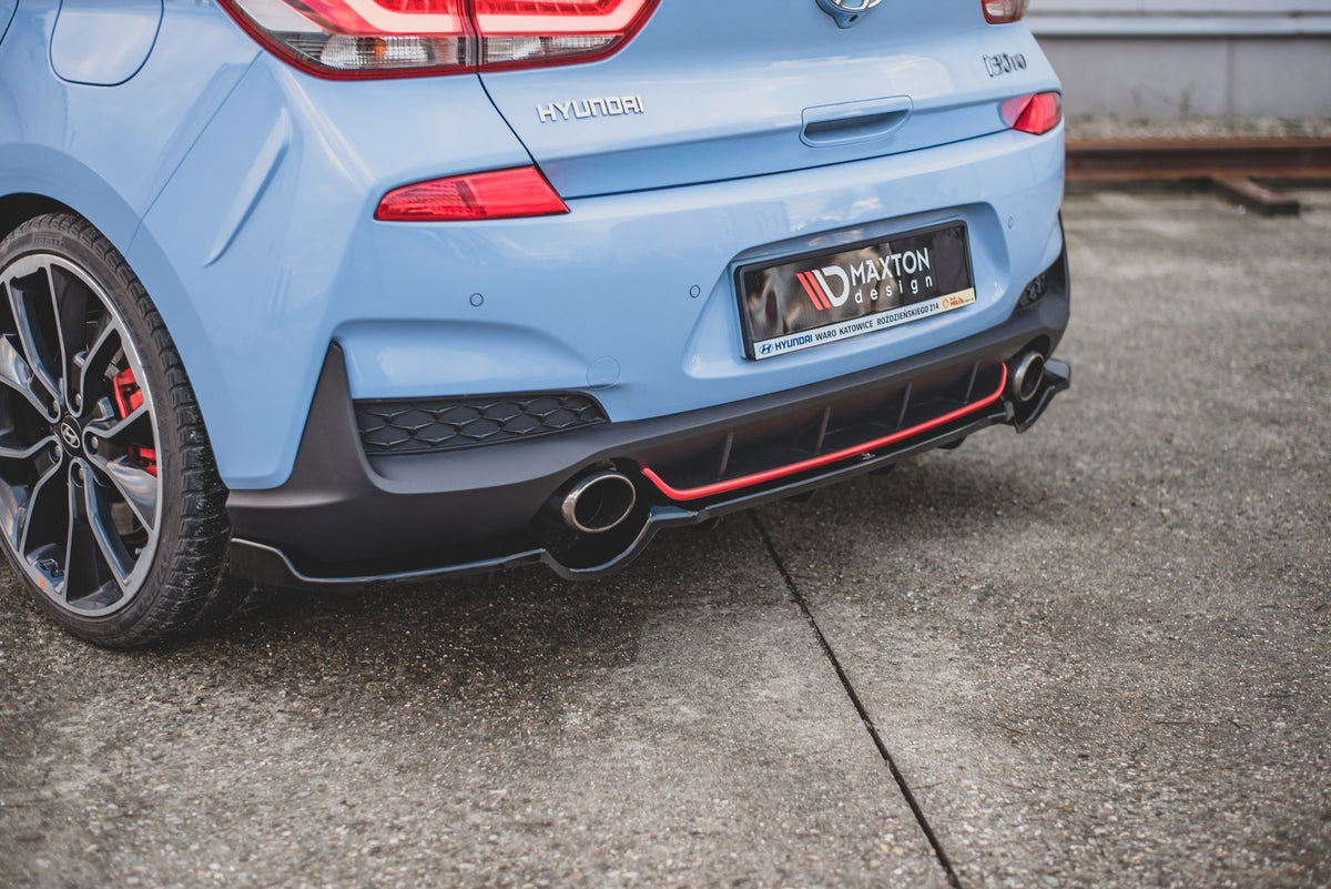 Diffuser med vertikale stenger for Hyundai i30 N MK3 Hatchback sett bakfra