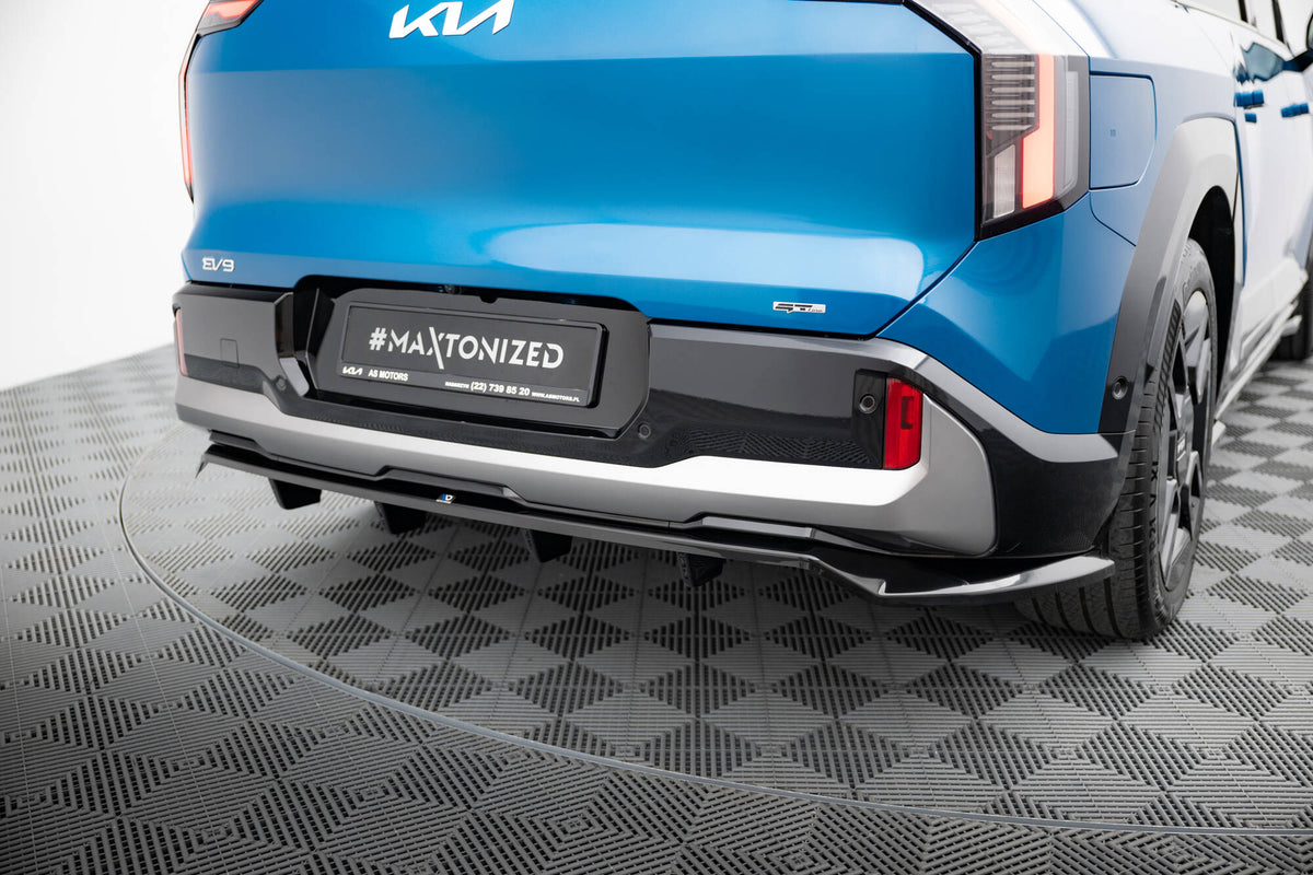 Bakre diffuser til Kia EV9 GT-Line MK1 med vertikale stenger, sett bakfra