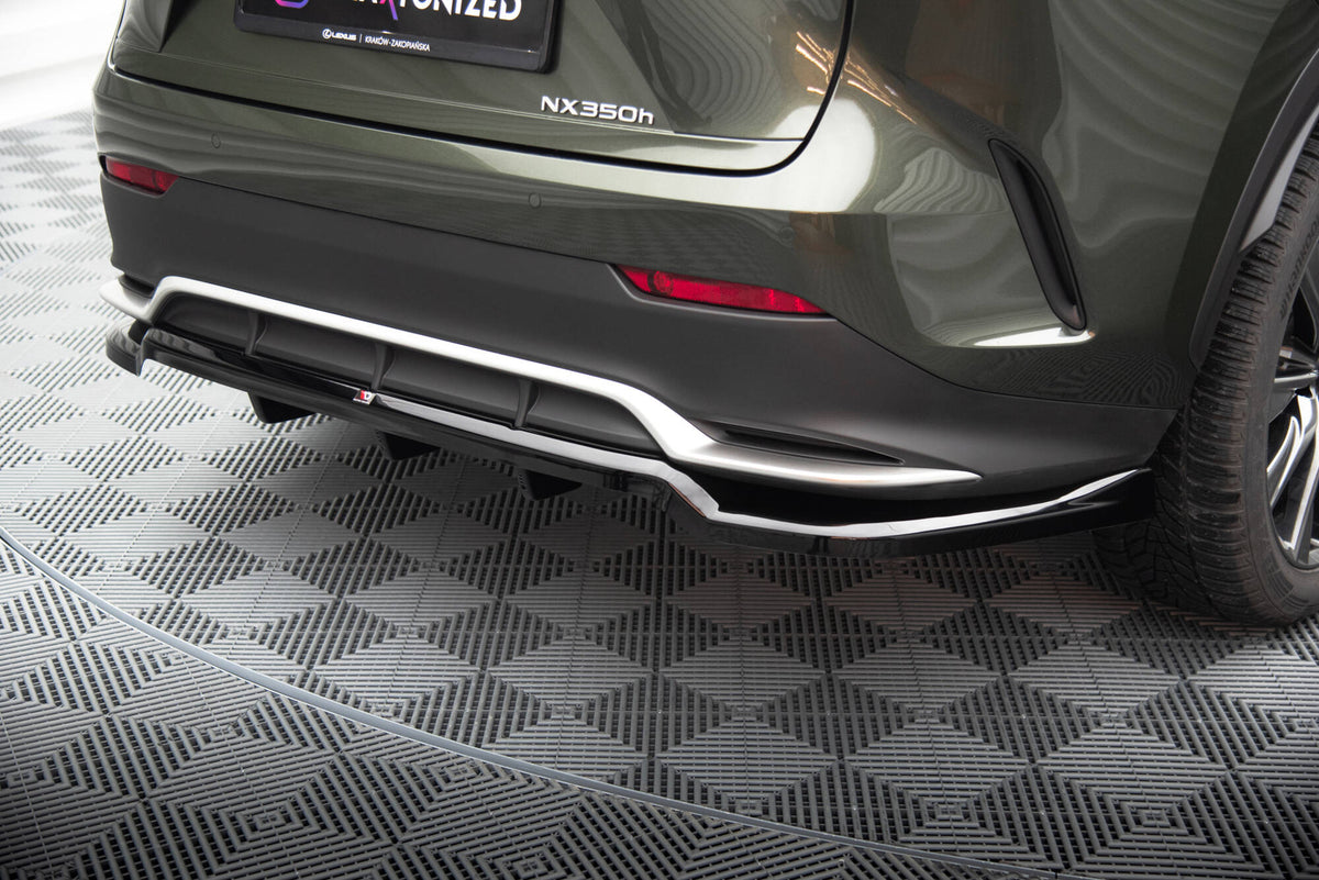 Bakre diffuser med vertikale stenger til Lexus NX F-Sport MK2 sett bakfra