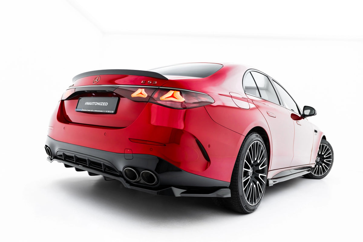 Baksplitter i blank sort ABS til Mercedes-AMG E53 W214 sett bakfra